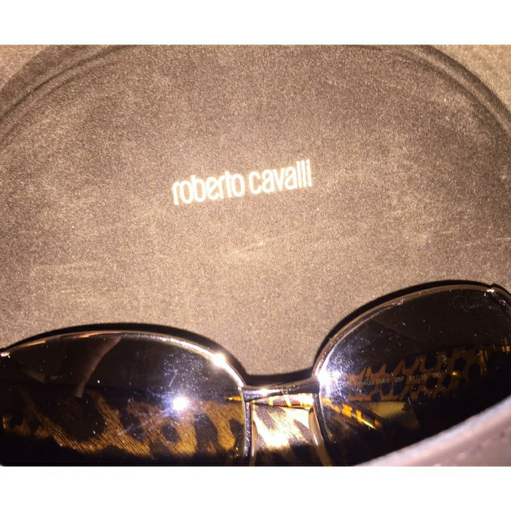 NWT ROBERTO CAVALLI SUNGLASSES
